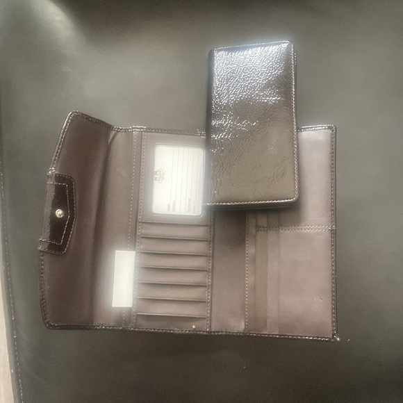 Coach ladies wallet with credit card holders and Check insert - Picture 5 of 6